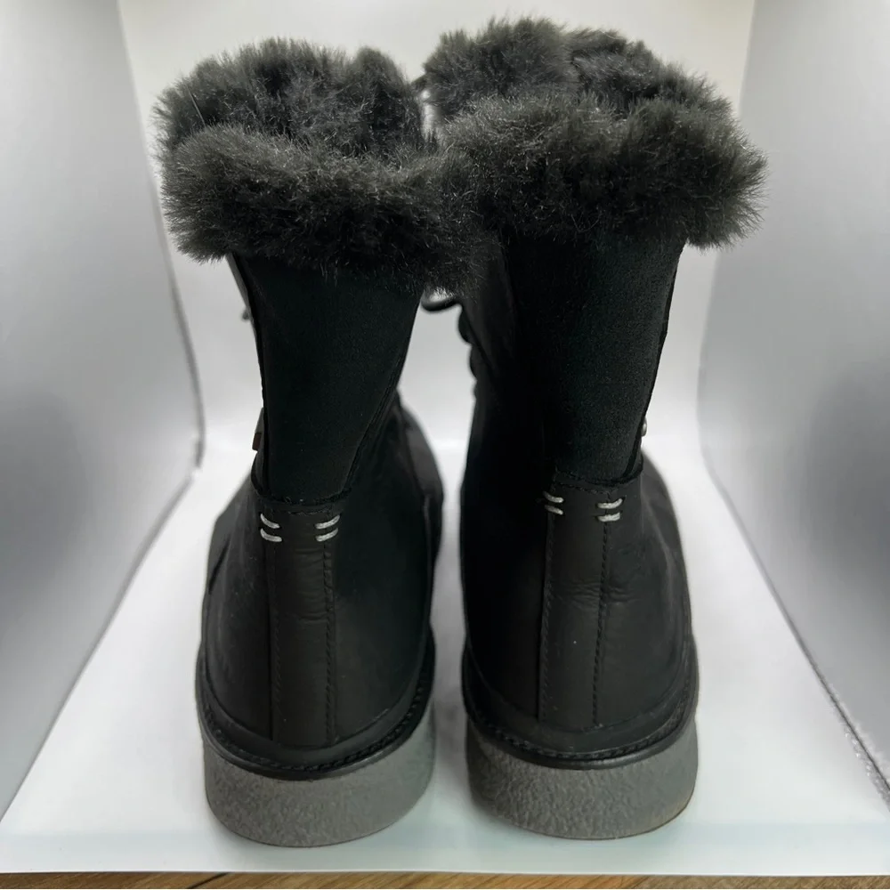 women’s black
